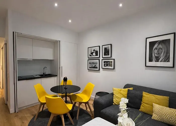 2 Pieces - Croisette Cannes